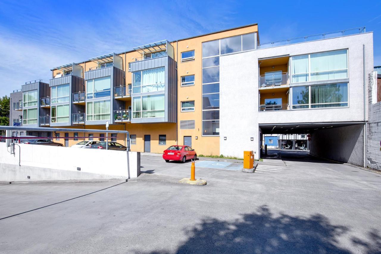 Penthouse Apartment On The Main Shopping Street Reykjavík Kültér fotó